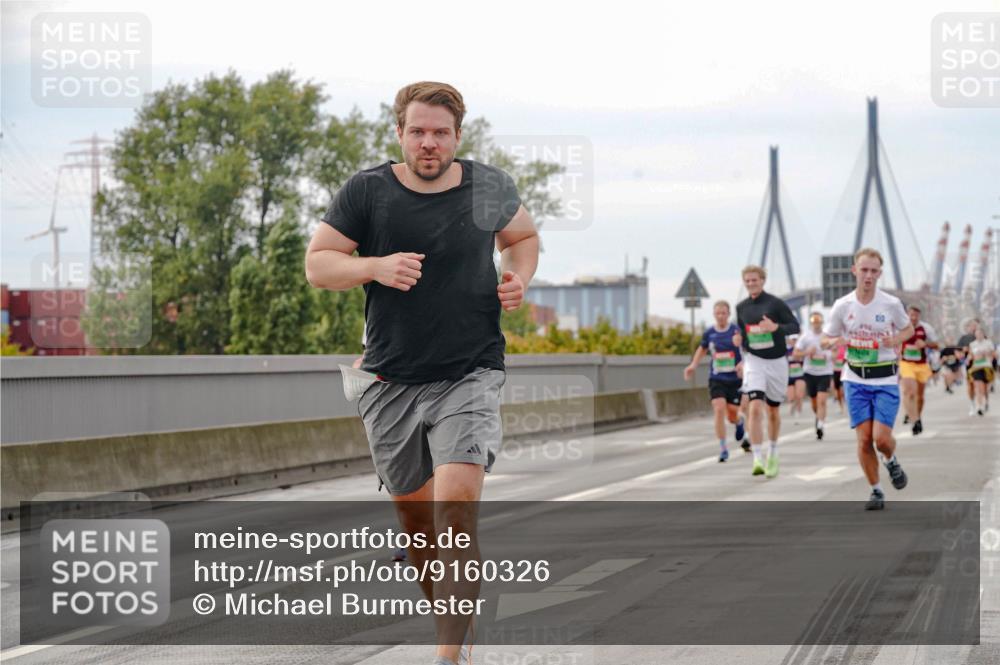 03.10.2025 - Köhlbrandbrückenlauf Michael Burmester http://msf.ph/oto/9160326 03.10.2025 15:52:08 Position 3  meine-sportfotos.de