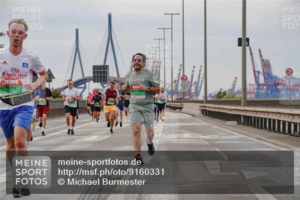 03.10.2025 - Köhlbrandbrückenlauf Michael Burmester http://msf.ph/oto/9160331 03.10.2025 15:52:12 Position 3 8848, 7270 meine-sportfotos.de