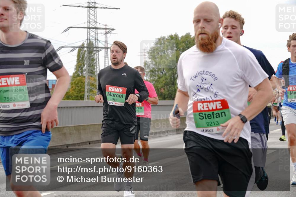 03.10.2025 - Köhlbrandbrückenlauf Michael Burmester http://msf.ph/oto/9160363 03.10.2025 15:52:28 Position 3 7560, 8966, 72, 9213, 80 meine-sportfotos.de