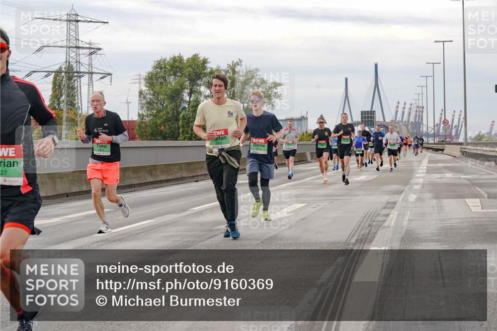 03.10.2025 - Köhlbrandbrückenlauf Michael Burmester http://msf.ph/oto/9160369 03.10.2025 15:52:30 Position 3 27, 9483 meine-sportfotos.de