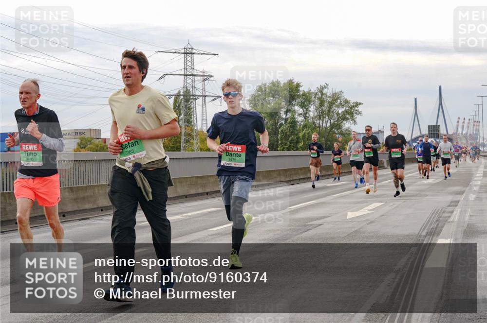 03.10.2025 - Köhlbrandbrückenlauf Michael Burmester http://msf.ph/oto/9160374 03.10.2025 15:52:32 Position 3 9483, 7263, 9475 meine-sportfotos.de