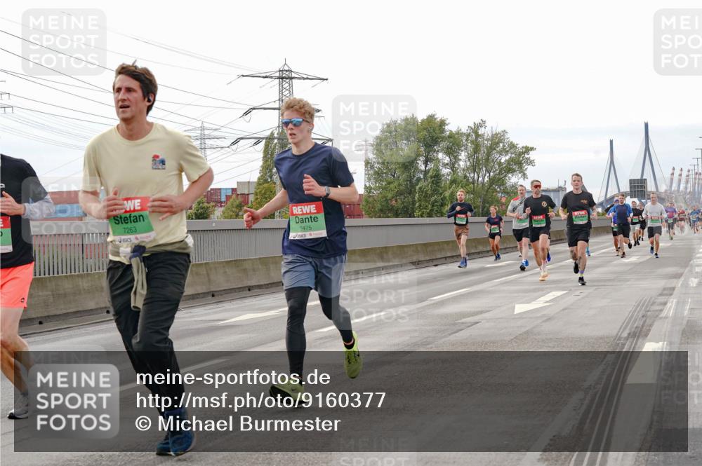 03.10.2025 - Köhlbrandbrückenlauf Michael Burmester http://msf.ph/oto/9160377 03.10.2025 15:52:33 Position 3 7263, 9475 meine-sportfotos.de