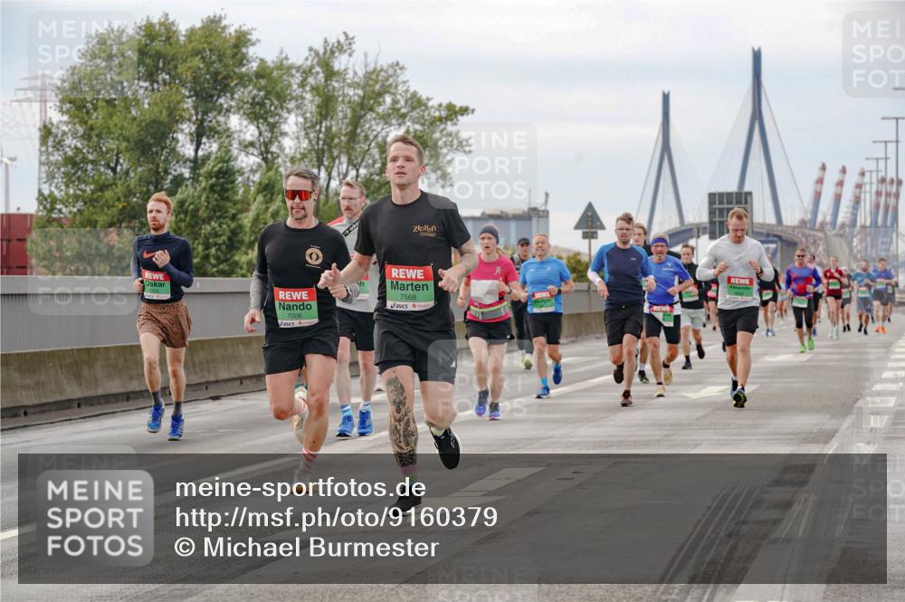 03.10.2025 - Köhlbrandbrückenlauf Michael Burmester http://msf.ph/oto/9160379 03.10.2025 15:52:35 Position 3 4, 7006, 7568 meine-sportfotos.de
