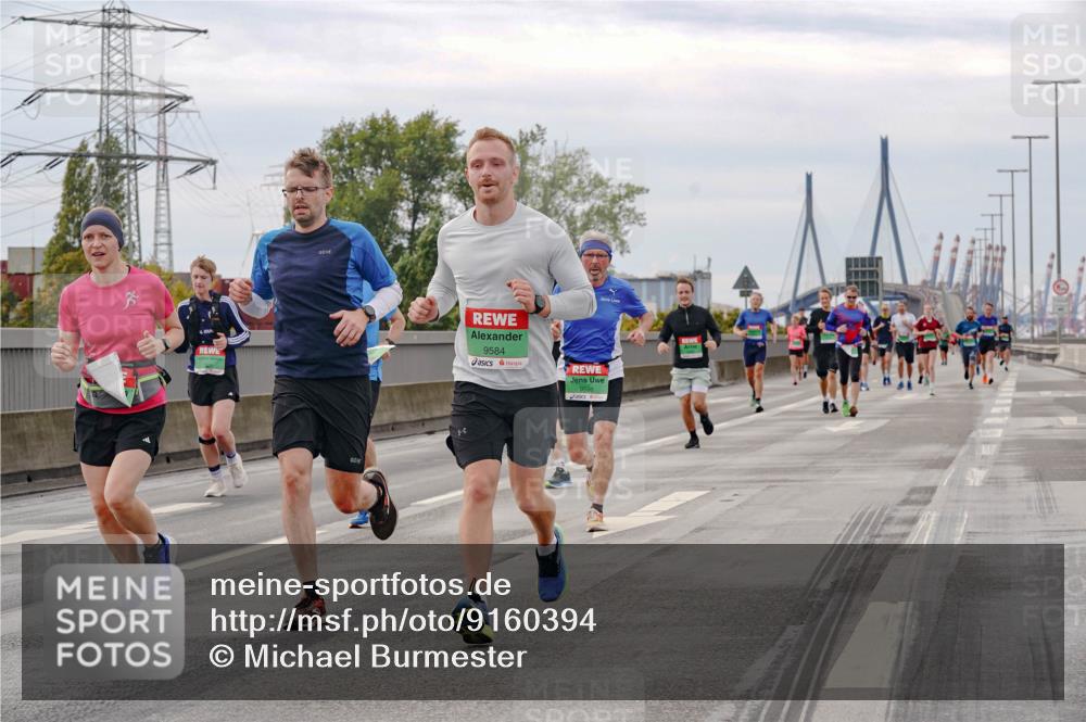 03.10.2025 - Köhlbrandbrückenlauf Michael Burmester http://msf.ph/oto/9160394 03.10.2025 15:52:41 Position 3 9584, 9596 meine-sportfotos.de