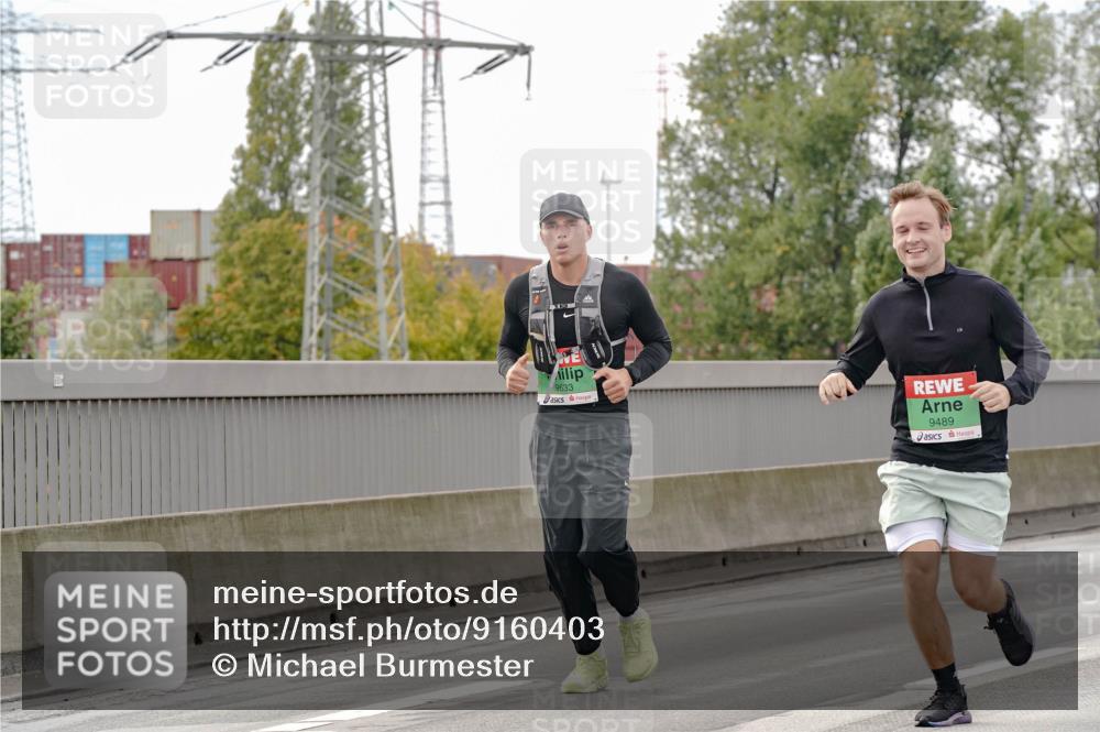 03.10.2025 - Köhlbrandbrückenlauf Michael Burmester http://msf.ph/oto/9160403 03.10.2025 15:52:45 Position 3 9633, 9489 meine-sportfotos.de