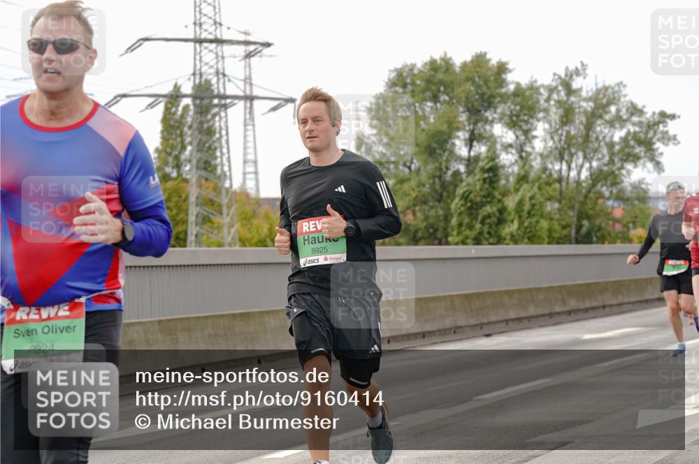 03.10.2025 - Köhlbrandbrückenlauf Michael Burmester http://msf.ph/oto/9160414 03.10.2025 15:52:52 Position 3 8924, 8925 meine-sportfotos.de