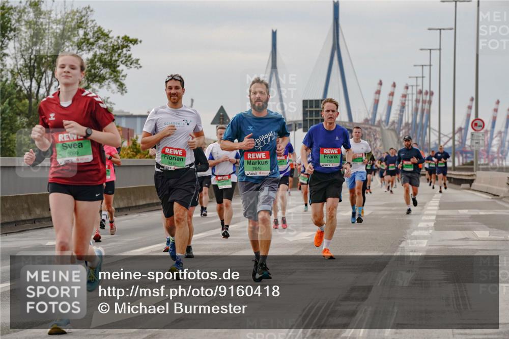 03.10.2025 - Köhlbrandbrückenlauf Michael Burmester http://msf.ph/oto/9160418 03.10.2025 15:52:53 Position 3 8099, 9416, 7601, 7646 meine-sportfotos.de