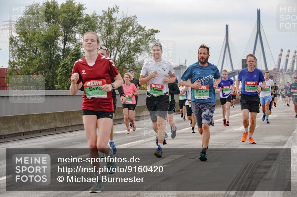 03.10.2025 - Köhlbrandbrückenlauf Michael Burmester http://msf.ph/oto/9160420 03.10.2025 15:52:54 Position 3 8099, 9416, 7646, 7601 meine-sportfotos.de