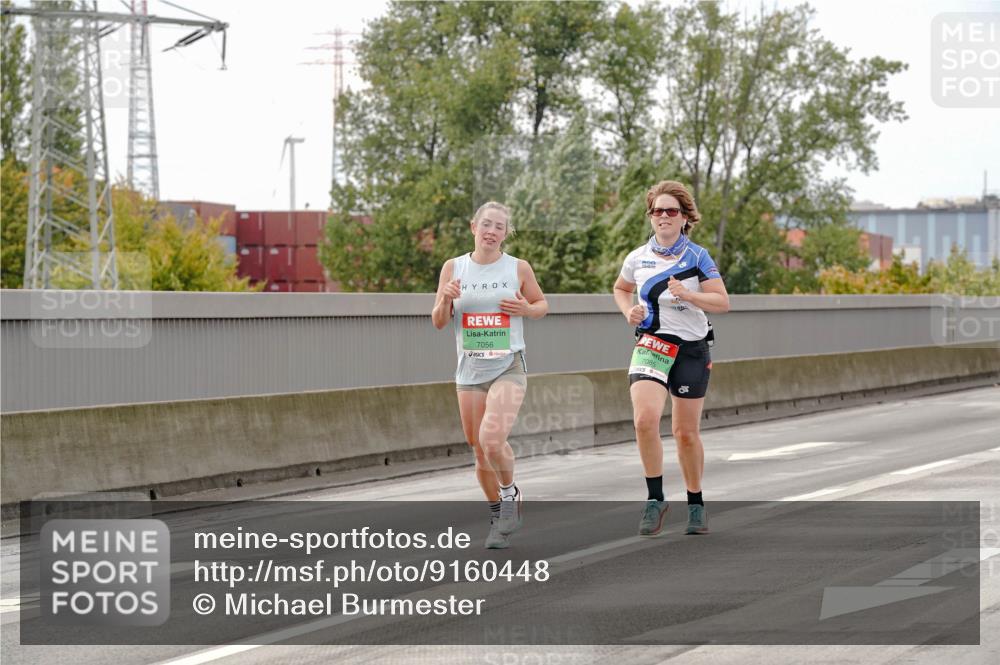 03.10.2025 - Köhlbrandbrückenlauf Michael Burmester http://msf.ph/oto/9160448 03.10.2025 15:53:06 Position 3 7056, 7085 meine-sportfotos.de