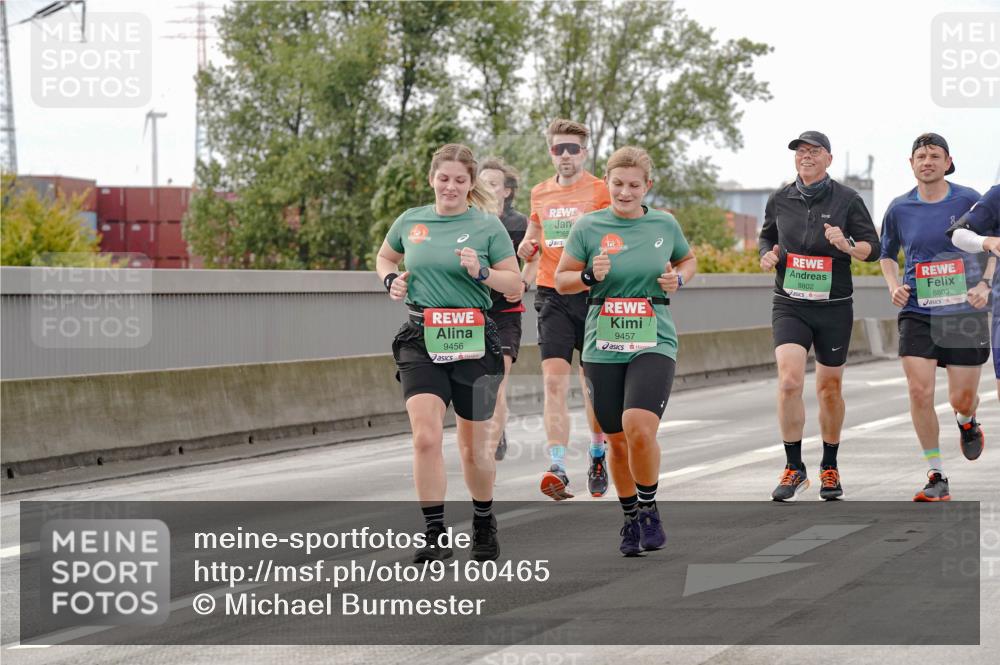 03.10.2025 - Köhlbrandbrückenlauf Michael Burmester http://msf.ph/oto/9160465 03.10.2025 15:53:16 Position 3 7365, 9456, 9457, 8802, 8803 meine-sportfotos.de