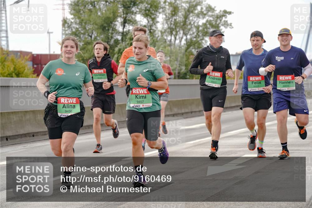 03.10.2025 - Köhlbrandbrückenlauf Michael Burmester http://msf.ph/oto/9160469 03.10.2025 15:53:17 Position 3 9456, 9626, 9457, 2024, 8802, 8803, 8804 meine-sportfotos.de