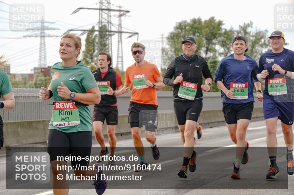 03.10.2025 - Köhlbrandbrückenlauf Michael Burmester http://msf.ph/oto/9160474 03.10.2025 15:53:19 Position 3 9457, 8802, 8803, 8804 meine-sportfotos.de