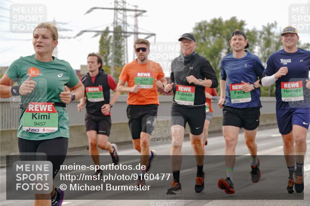 03.10.2025 - Köhlbrandbrückenlauf Michael Burmester http://msf.ph/oto/9160477 03.10.2025 15:53:19 Position 3 9457, 8802, 8803, 8804 meine-sportfotos.de