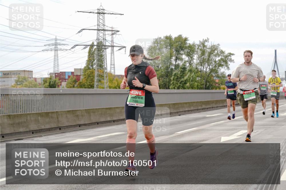 03.10.2025 - Köhlbrandbrückenlauf Michael Burmester http://msf.ph/oto/9160501 03.10.2025 15:53:33 Position 3 7093, 7174 meine-sportfotos.de