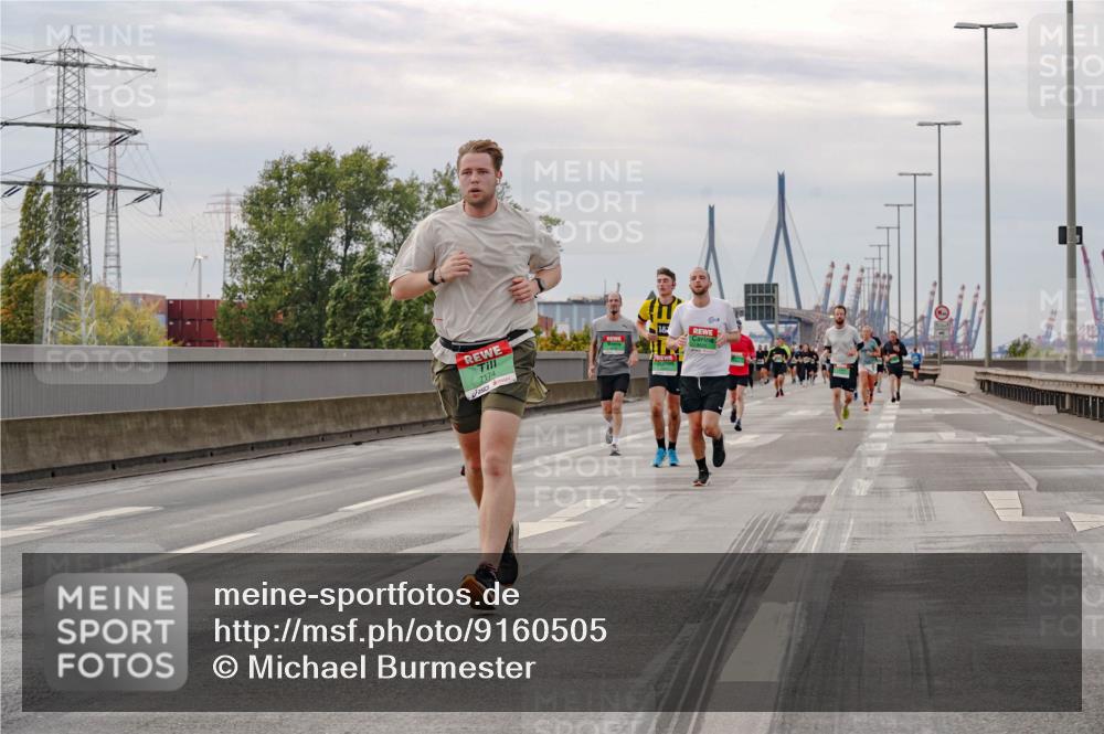 03.10.2025 - Köhlbrandbrückenlauf Michael Burmester http://msf.ph/oto/9160505 03.10.2025 15:53:35 Position 3 18, 7174 meine-sportfotos.de