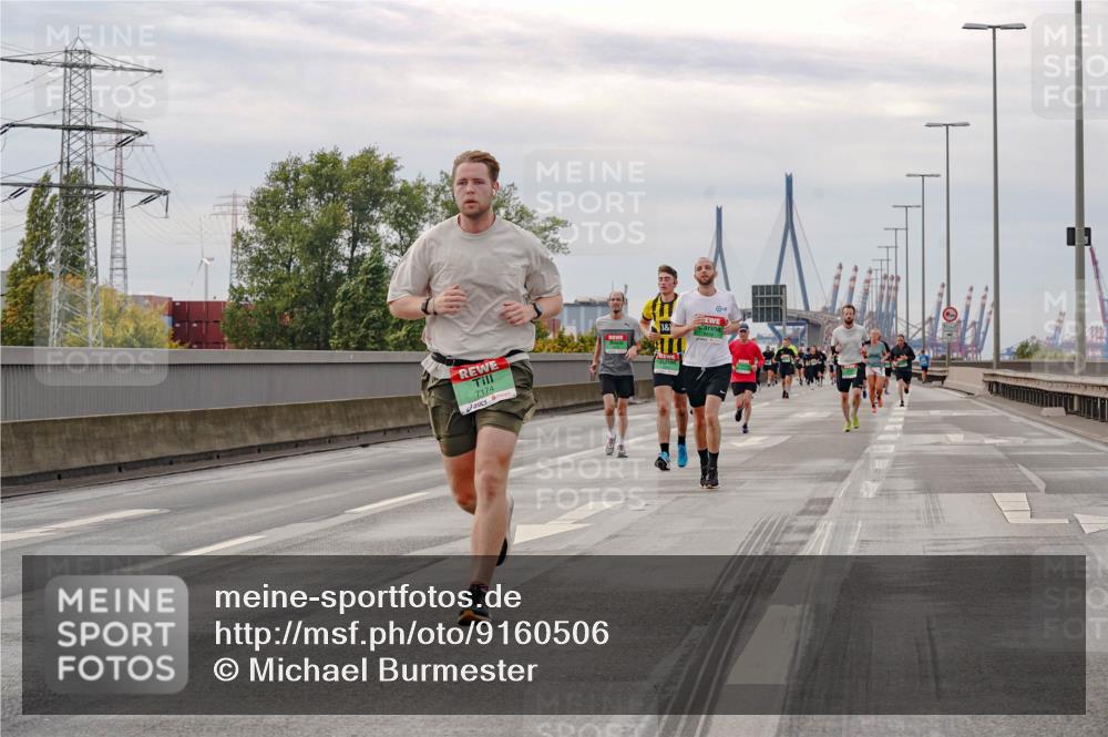 03.10.2025 - Köhlbrandbrückenlauf Michael Burmester http://msf.ph/oto/9160506 03.10.2025 15:53:35 Position 3 7174 meine-sportfotos.de