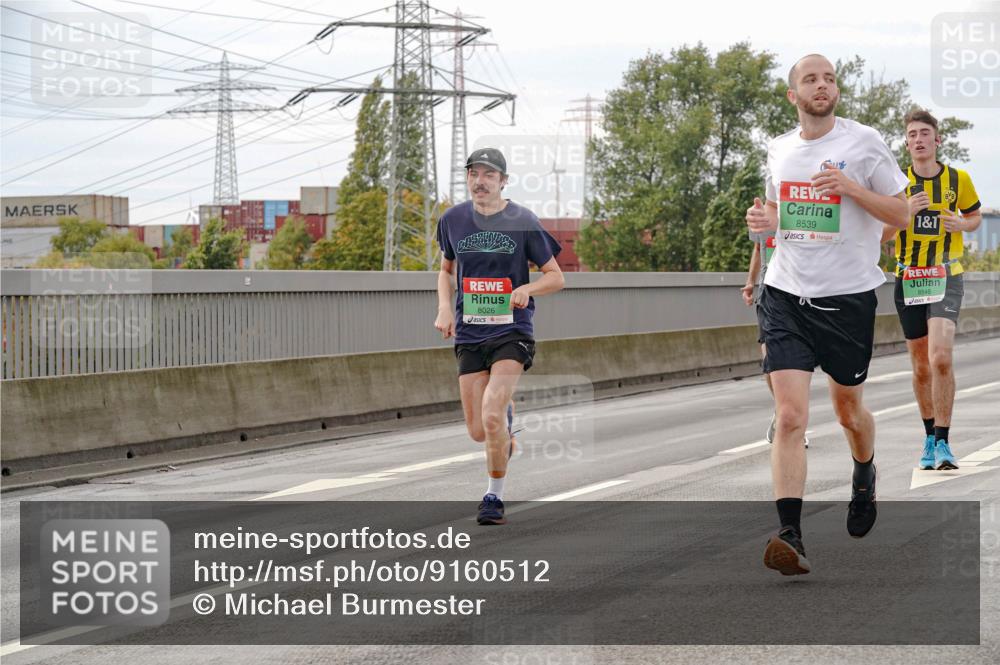 03.10.2025 - Köhlbrandbrückenlauf Michael Burmester http://msf.ph/oto/9160512 03.10.2025 15:53:38 Position 3 8026, 8539, 1, 1, 8846 meine-sportfotos.de