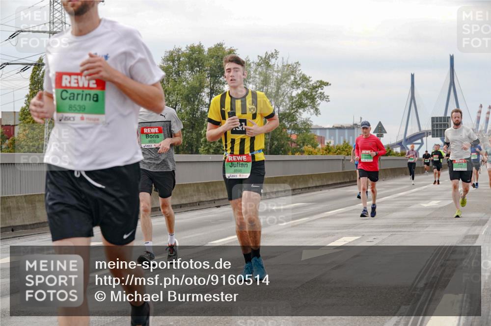 03.10.2025 - Köhlbrandbrückenlauf Michael Burmester http://msf.ph/oto/9160514 03.10.2025 15:53:40 Position 3 8539, 9572, 8846 meine-sportfotos.de