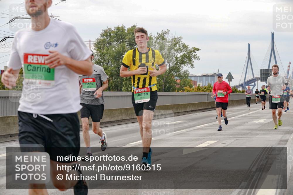 03.10.2025 - Köhlbrandbrückenlauf Michael Burmester http://msf.ph/oto/9160515 03.10.2025 15:53:40 Position 3 8539, 9572, 8846 meine-sportfotos.de