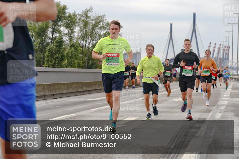 03.10.2025 - Köhlbrandbrückenlauf Michael Burmester http://msf.ph/oto/9160552 03.10.2025 15:53:58 Position 3 31, 1, 2019, 9378, 7019 meine-sportfotos.de