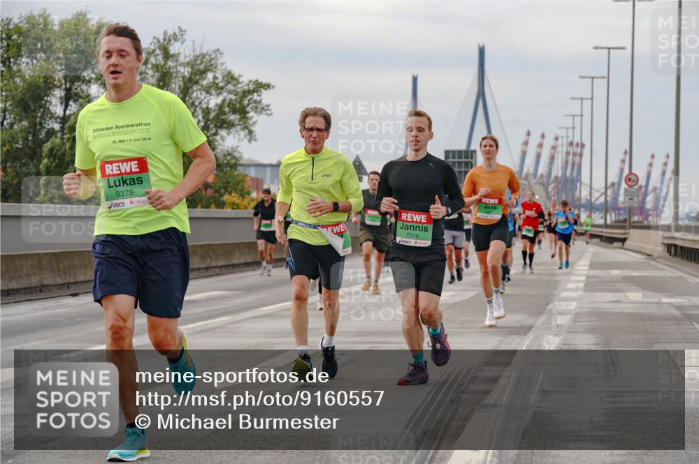 03.10.2025 - Köhlbrandbrückenlauf Michael Burmester http://msf.ph/oto/9160557 03.10.2025 15:54:00 Position 3 31, 1, 2019, 9378, 7019 meine-sportfotos.de