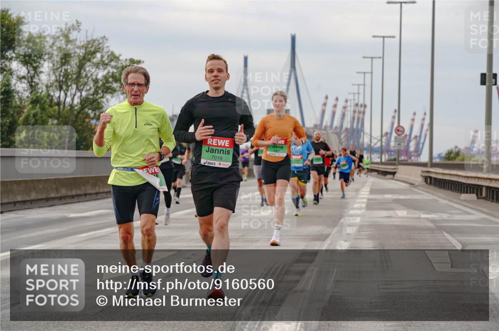 03.10.2025 - Köhlbrandbrückenlauf Michael Burmester http://msf.ph/oto/9160560 03.10.2025 15:54:01 Position 3 7019 meine-sportfotos.de
