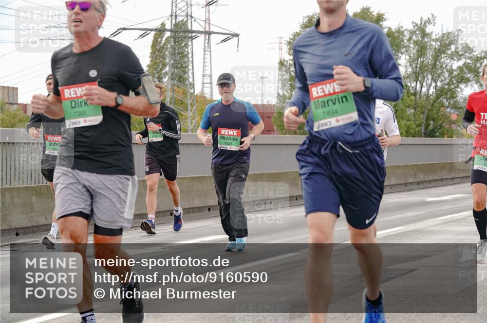 03.10.2025 - Köhlbrandbrückenlauf Michael Burmester http://msf.ph/oto/9160590 03.10.2025 15:54:13 Position 3 9099, 7345, 9216, 9024, 7494 meine-sportfotos.de
