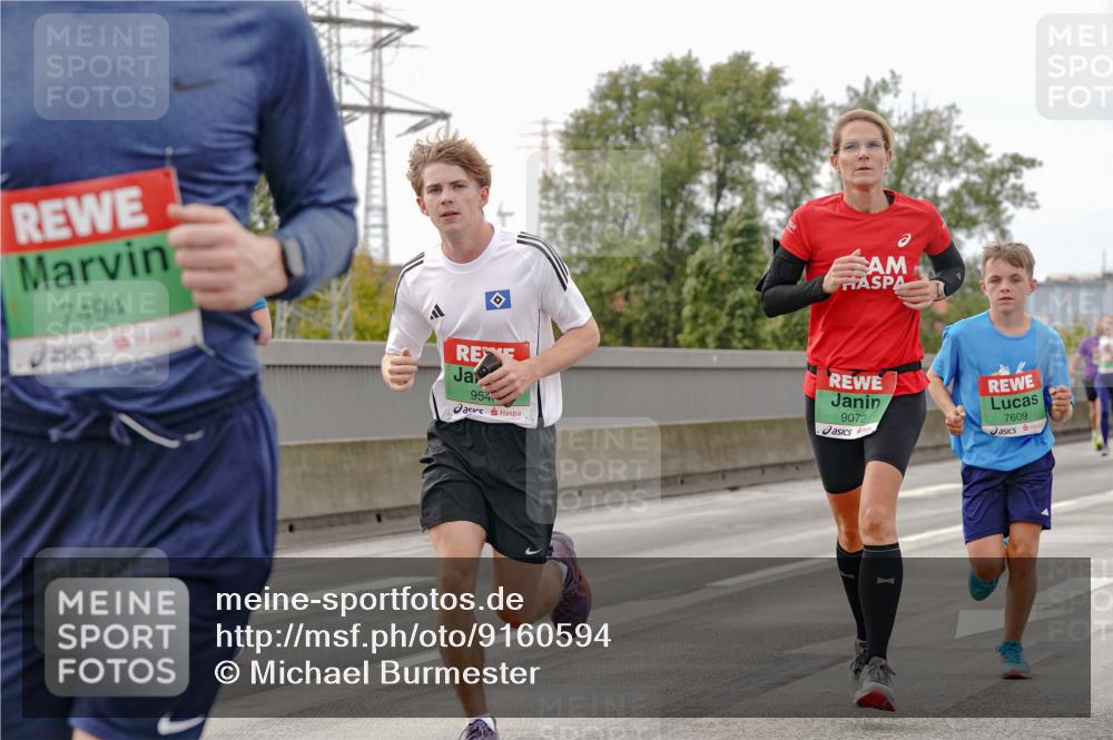 03.10.2025 - Köhlbrandbrückenlauf Michael Burmester http://msf.ph/oto/9160594 03.10.2025 15:54:14 Position 3 7494, 954, 9072, 7609 meine-sportfotos.de