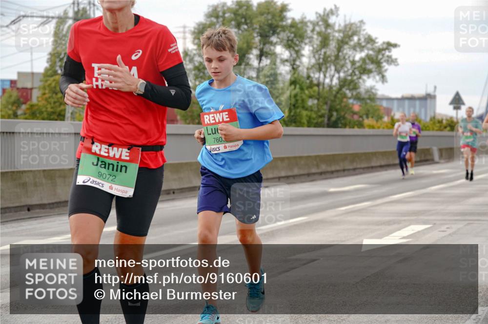 03.10.2025 - Köhlbrandbrückenlauf Michael Burmester http://msf.ph/oto/9160601 03.10.2025 15:54:16 Position 3 9072, 760 meine-sportfotos.de