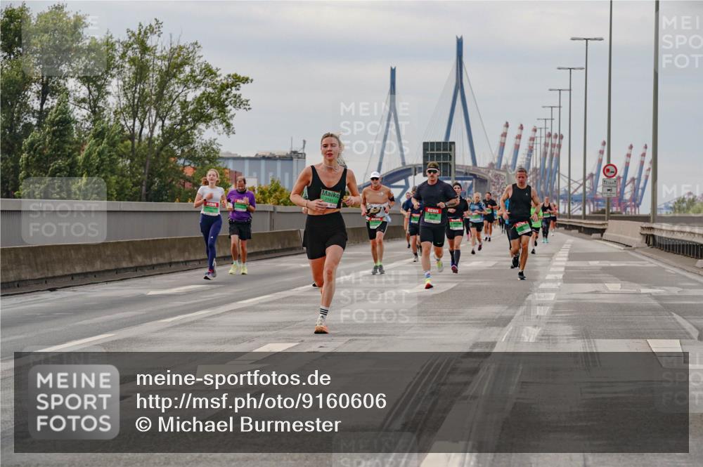 03.10.2025 - Köhlbrandbrückenlauf Michael Burmester http://msf.ph/oto/9160606 03.10.2025 15:54:17 Position 3 7191, 12 meine-sportfotos.de