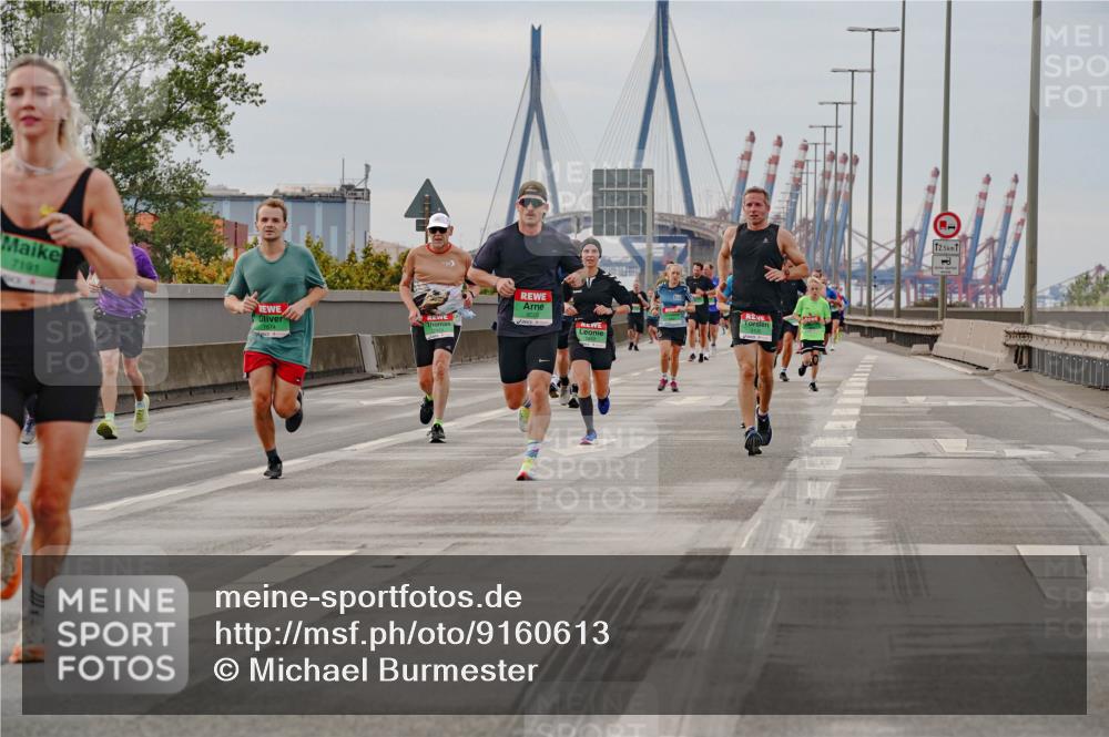 03.10.2025 - Köhlbrandbrückenlauf Michael Burmester http://msf.ph/oto/9160613 03.10.2025 15:54:20 Position 3 7191, 12, 5 meine-sportfotos.de