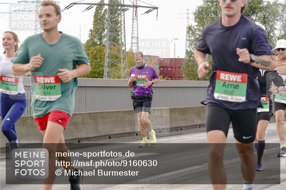 03.10.2025 - Köhlbrandbrückenlauf Michael Burmester http://msf.ph/oto/9160630 03.10.2025 15:54:26 Position 3 7360, 7674, 9410, 9020, 7423 meine-sportfotos.de