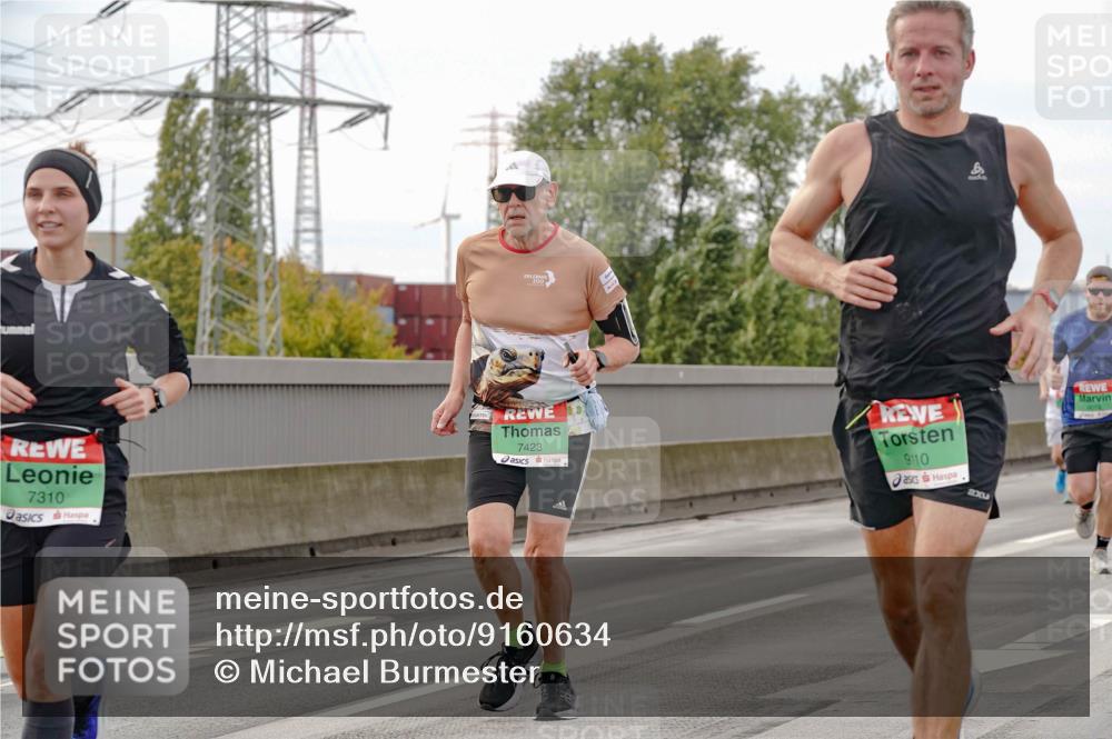 03.10.2025 - Köhlbrandbrückenlauf Michael Burmester http://msf.ph/oto/9160634 03.10.2025 15:54:28 Position 3 7310, 7423, 9110 meine-sportfotos.de