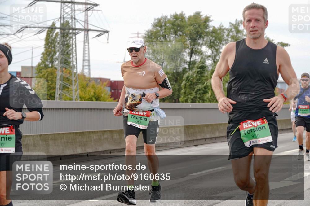 03.10.2025 - Köhlbrandbrückenlauf Michael Burmester http://msf.ph/oto/9160635 03.10.2025 15:54:28 Position 3 7777, 7423, 9110, 23 meine-sportfotos.de