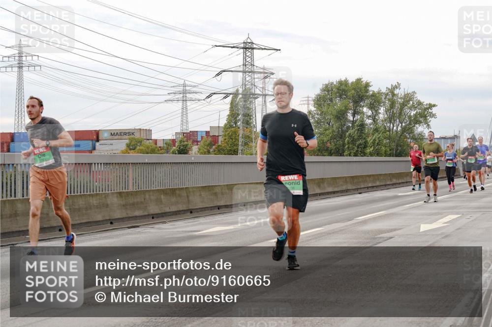 03.10.2025 - Köhlbrandbrückenlauf Michael Burmester http://msf.ph/oto/9160665 03.10.2025 15:54:40 Position 3 7763, 306 meine-sportfotos.de
