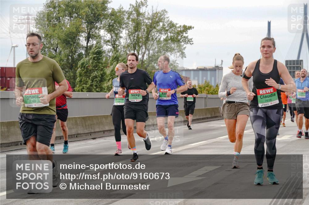 03.10.2025 - Köhlbrandbrückenlauf Michael Burmester http://msf.ph/oto/9160673 03.10.2025 15:54:45 Position 3 7395, 7175, 7616 meine-sportfotos.de