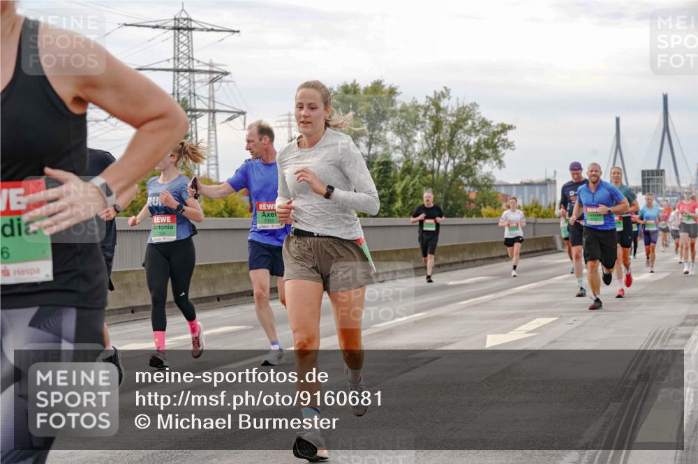 03.10.2025 - Köhlbrandbrückenlauf Michael Burmester http://msf.ph/oto/9160681 03.10.2025 15:54:49 Position 3 6, 7333 meine-sportfotos.de