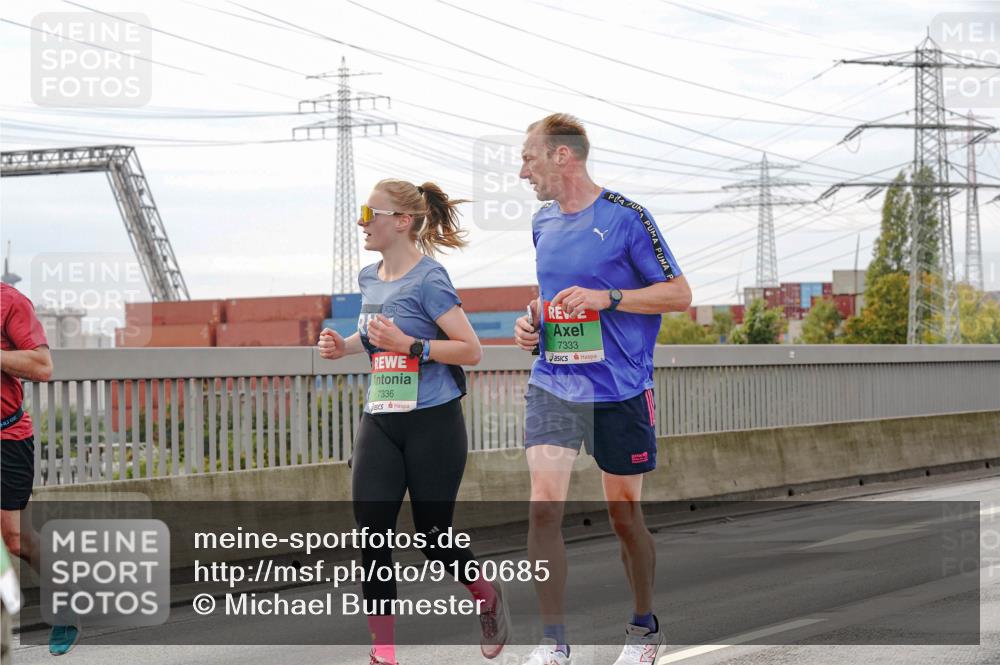 03.10.2025 - Köhlbrandbrückenlauf Michael Burmester http://msf.ph/oto/9160685 03.10.2025 15:54:51 Position 3 7336, 7333 meine-sportfotos.de