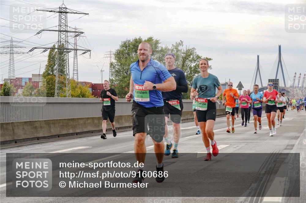 03.10.2025 - Köhlbrandbrückenlauf Michael Burmester http://msf.ph/oto/9160686 03.10.2025 15:54:52 Position 3 8118, 8347 meine-sportfotos.de