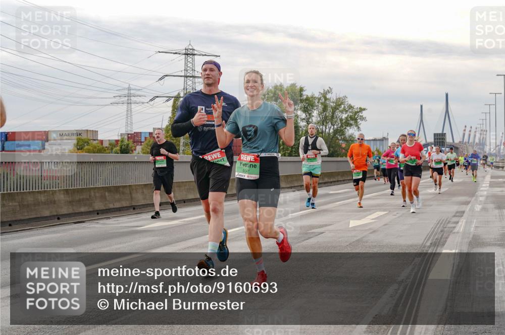 03.10.2025 - Köhlbrandbrückenlauf Michael Burmester http://msf.ph/oto/9160693 03.10.2025 15:54:54 Position 3 9347 meine-sportfotos.de