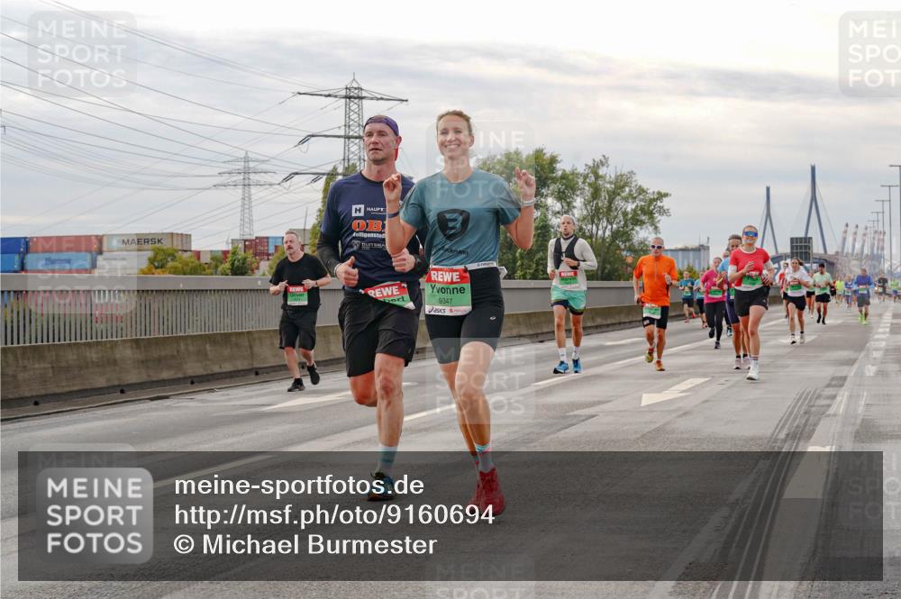 03.10.2025 - Köhlbrandbrückenlauf Michael Burmester http://msf.ph/oto/9160694 03.10.2025 15:54:55 Position 3 9347 meine-sportfotos.de