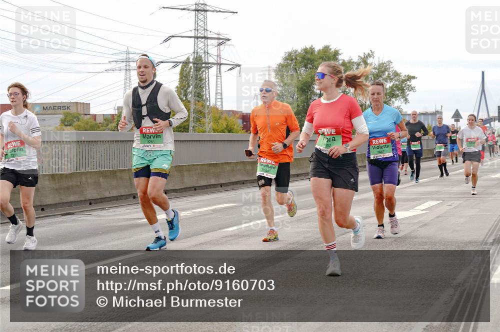 03.10.2025 - Köhlbrandbrückenlauf Michael Burmester http://msf.ph/oto/9160703 03.10.2025 15:54:58 Position 3 7335, 9261, 7558, 797, 7447 meine-sportfotos.de