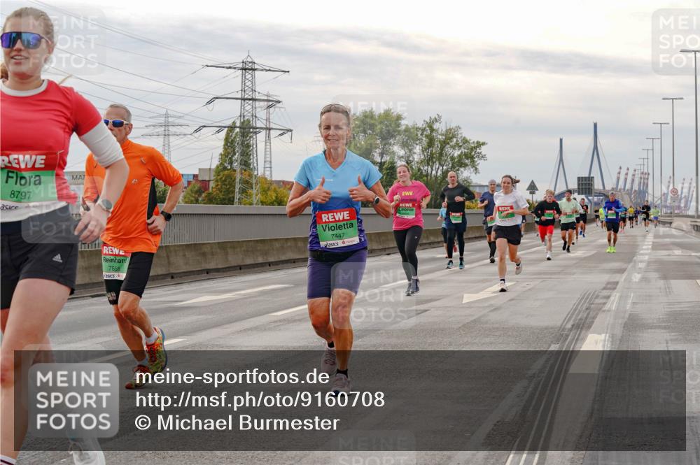 03.10.2025 - Köhlbrandbrückenlauf Michael Burmester http://msf.ph/oto/9160708 03.10.2025 15:54:59 Position 3 8797, 7558, 7447 meine-sportfotos.de