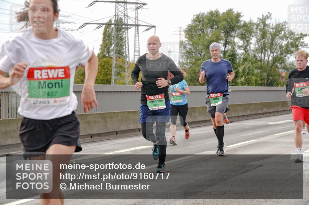 03.10.2025 - Köhlbrandbrückenlauf Michael Burmester http://msf.ph/oto/9160717 03.10.2025 15:55:04 Position 3 7437, 9349, 7501 meine-sportfotos.de