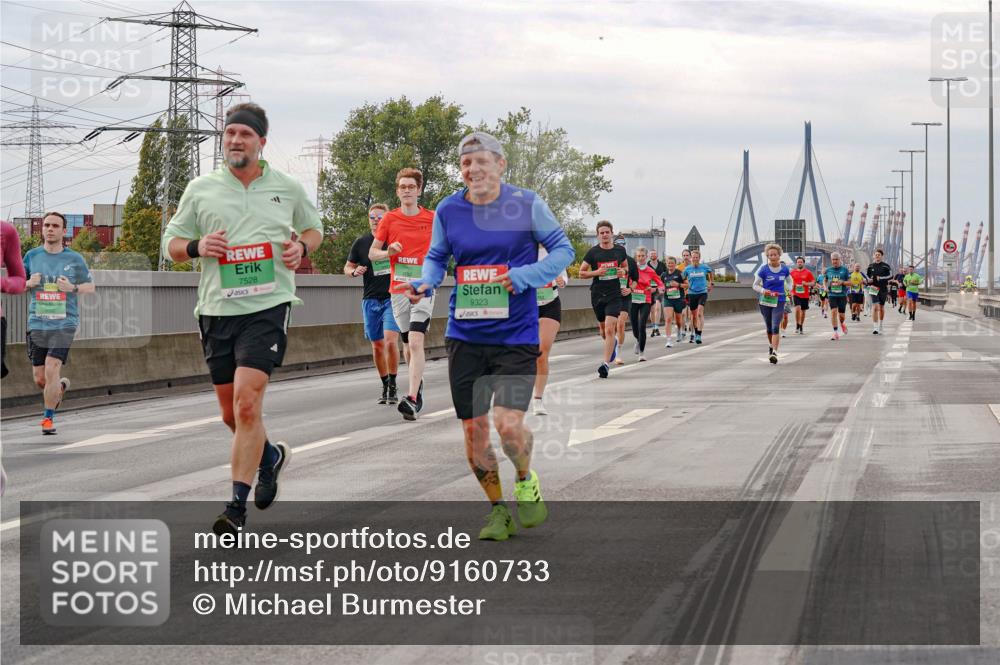 03.10.2025 - Köhlbrandbrückenlauf Michael Burmester http://msf.ph/oto/9160733 03.10.2025 15:55:09 Position 3 7528, 9323 meine-sportfotos.de