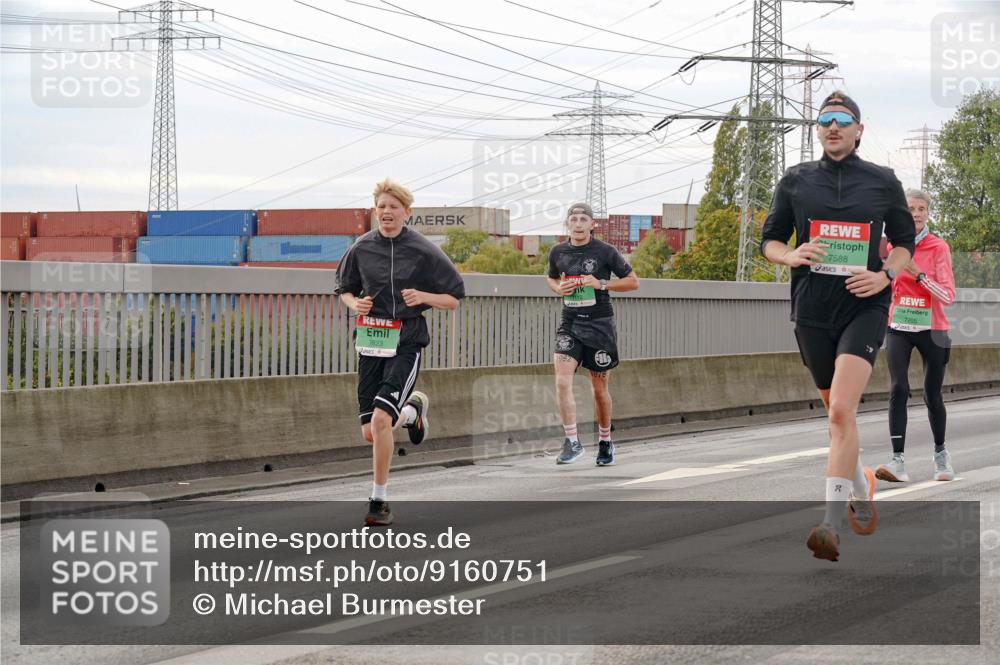 03.10.2025 - Köhlbrandbrückenlauf Michael Burmester http://msf.ph/oto/9160751 03.10.2025 15:55:16 Position 3 7823, 1982, 7588, 7205 meine-sportfotos.de