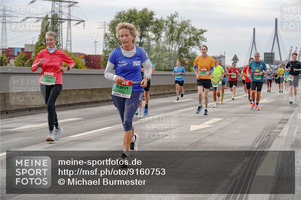 03.10.2025 - Köhlbrandbrückenlauf Michael Burmester http://msf.ph/oto/9160753 03.10.2025 15:55:18 Position 3 2, 7205, 9600 meine-sportfotos.de
