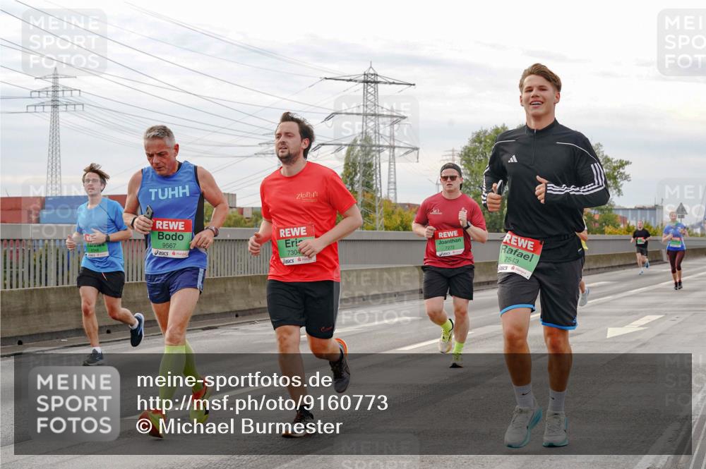 03.10.2025 - Köhlbrandbrückenlauf Michael Burmester http://msf.ph/oto/9160773 03.10.2025 15:55:26 Position 3 8348, 9567, 7304, 7272, 7543 meine-sportfotos.de