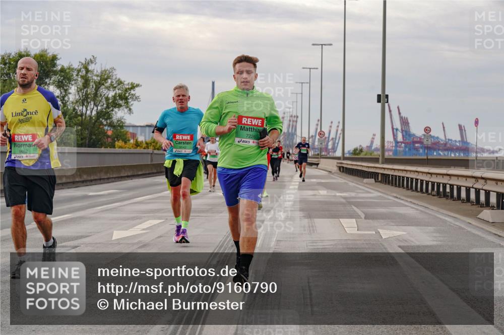 03.10.2025 - Köhlbrandbrückenlauf Michael Burmester http://msf.ph/oto/9160790 03.10.2025 15:55:34 Position 3 9652, 9542, 7226 meine-sportfotos.de