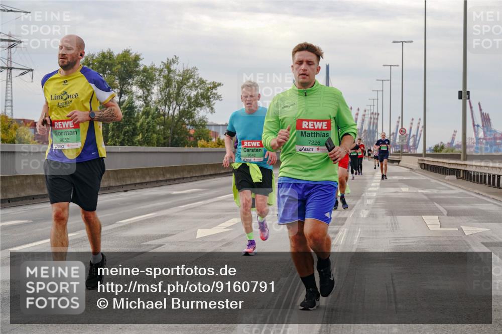 03.10.2025 - Köhlbrandbrückenlauf Michael Burmester http://msf.ph/oto/9160791 03.10.2025 15:55:34 Position 3 9652, 9542, 7226 meine-sportfotos.de